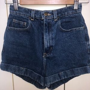 Vintage jean high-waisted shorts